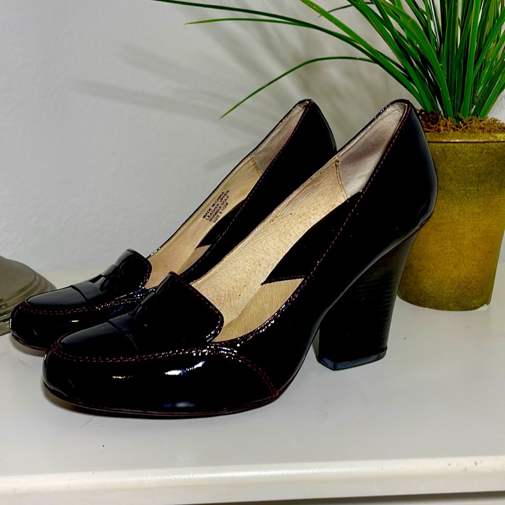 Michael Kors brown leather Moc Toe 8 1/2